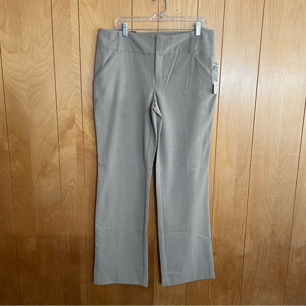 New! Daisy Fuentes Beige Dress Pants size 12